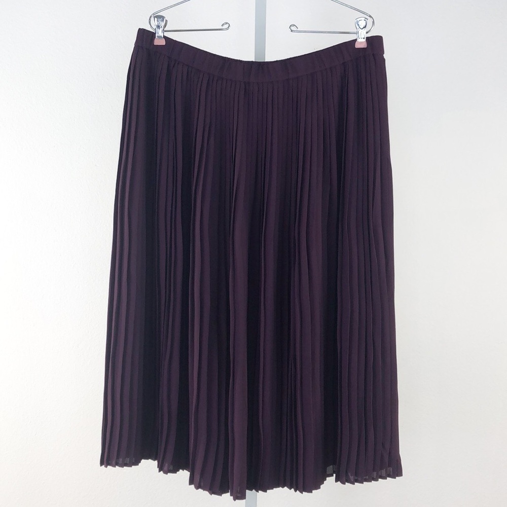 Eileen Fisher Plum Pleated Skirt, NWT Size 14 - Picture 4 of 8